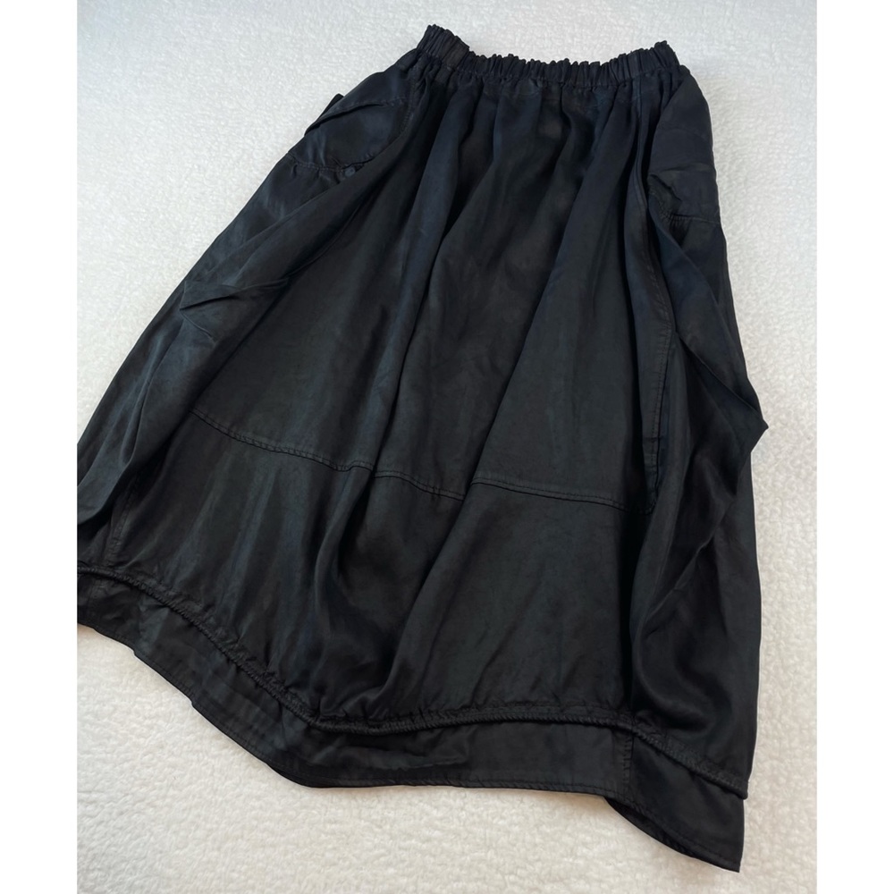 NELLY • Black High-Waisted Midi Skirt, M - Picture 12 of 16